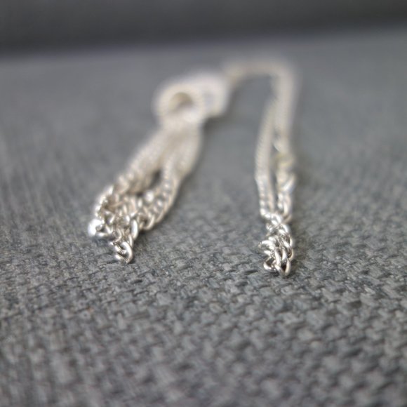 Metal Necklace with Trinkets! - Picture 4 of 8